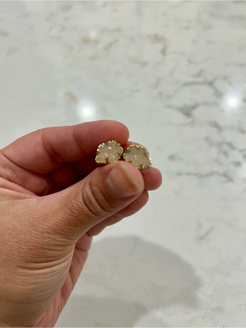 Kendra Scott Iridescent Off-White Druzy Stud Earrings with Gold Trim